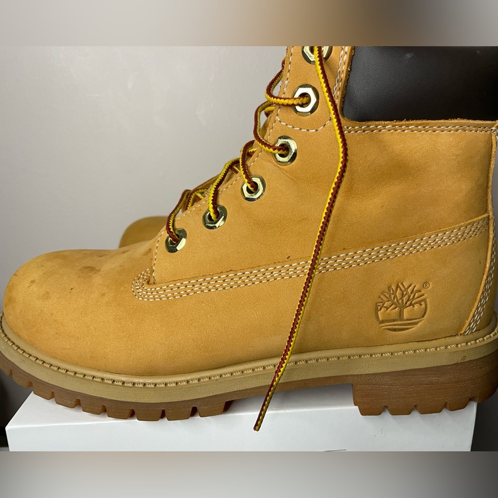 Boys Grade School Timberland Boots Size 4